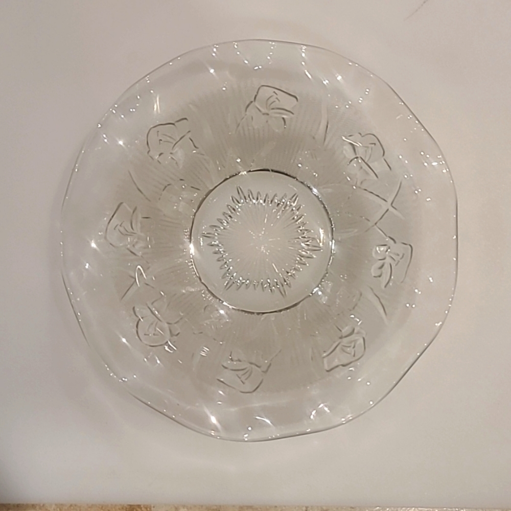 Vintage depression glass bowl